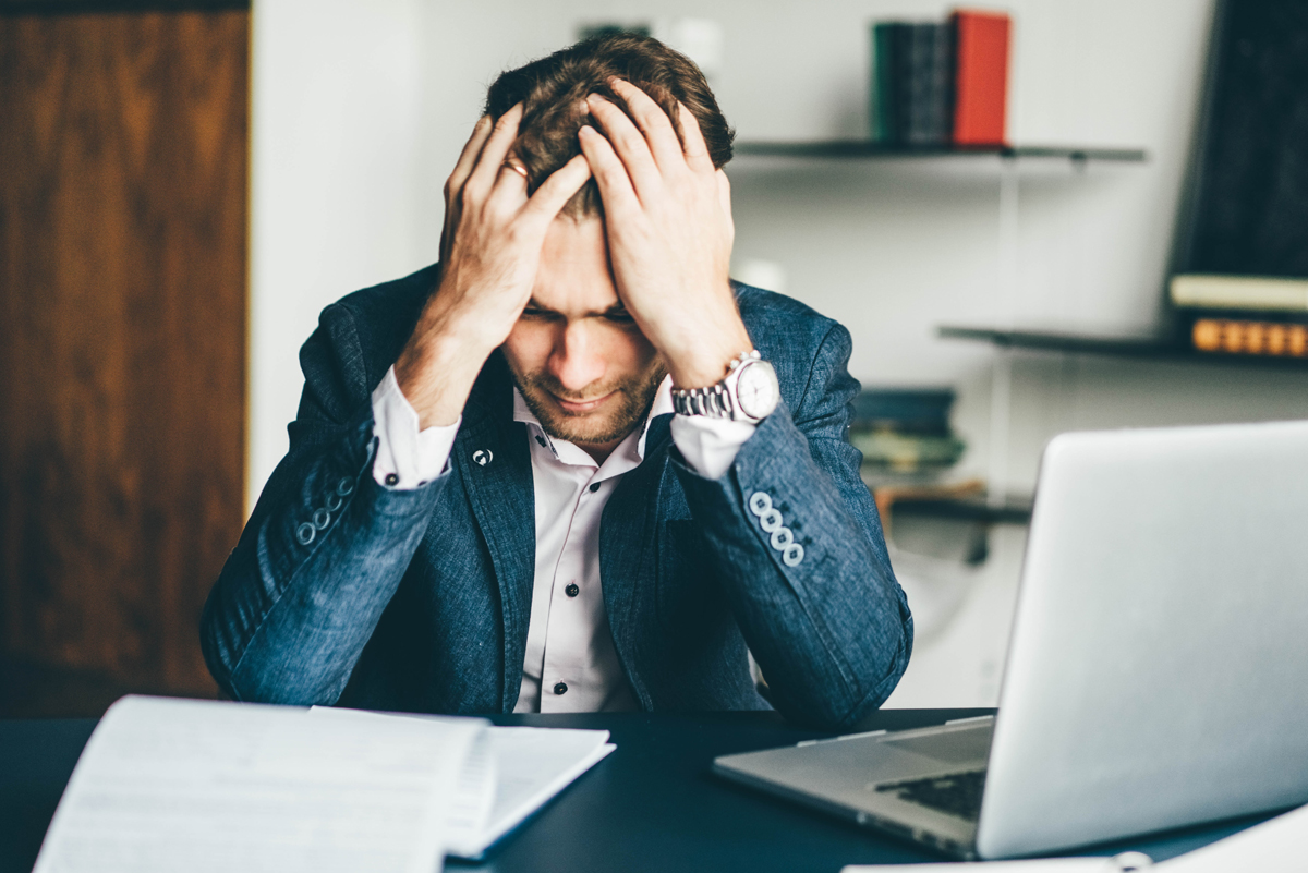 5 Habits That Keep You Stuck in a Cycle of Anxiety